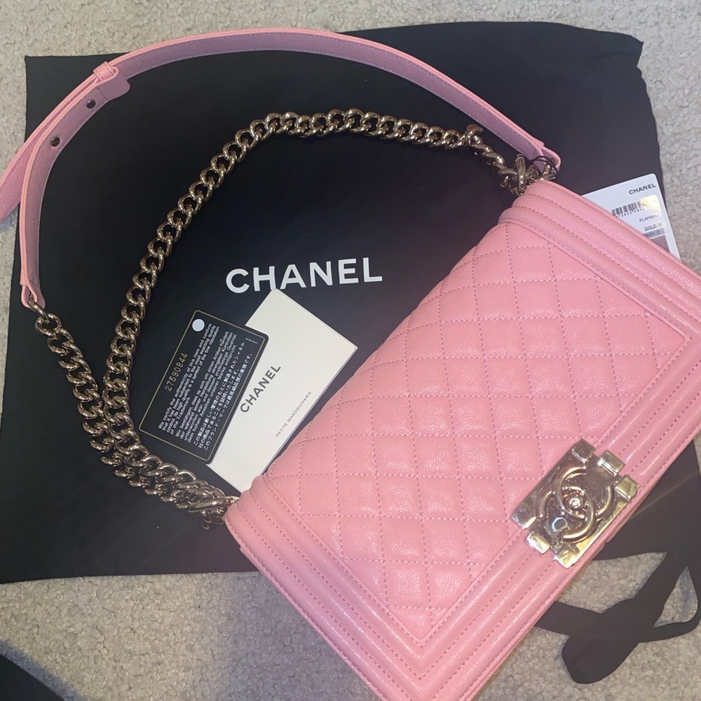 *SOLD* CHANEL Pink Caviar Boy Bag - Picture 2 of 16
